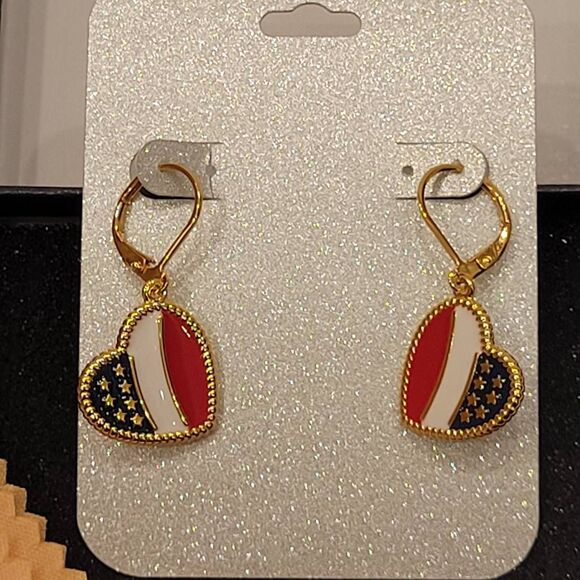 Dangle Earrings Gold Plated 18k Heart Shape Flag Design Hypoallergenic - Picture 2 of 3